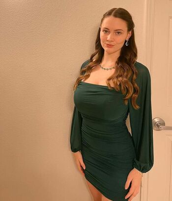 Full leaked Mallory malone private photo