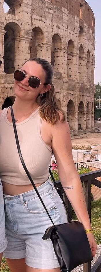 Full leaked Mallory malone private photo