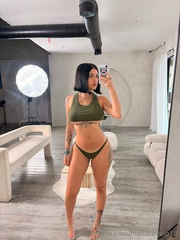 Full leaked Malu trevejo private photo