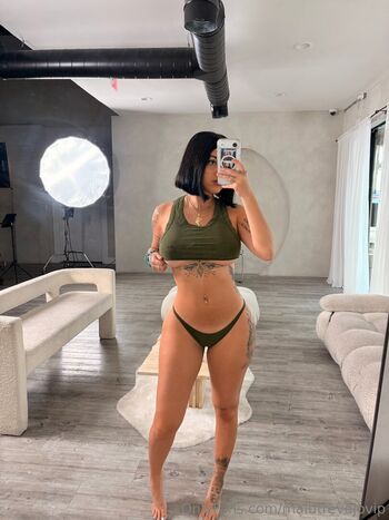 Full leaked Malu trevejo private photo