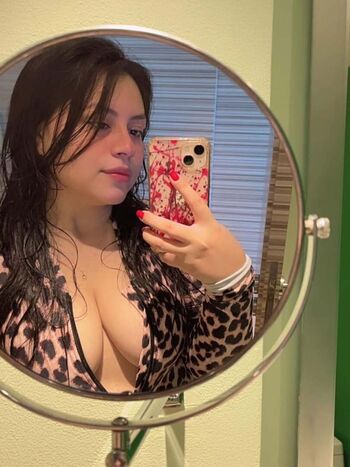 Full leaked Malvadeleon private photo
