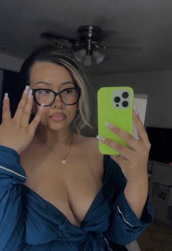Full leaked Mama e private photo
