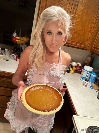 Full leaked Mama electra private photo