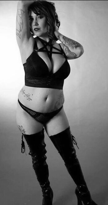 Full leaked Mama junebug private photo