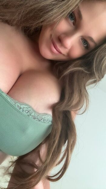 Full leaked Mamabearthree private photo