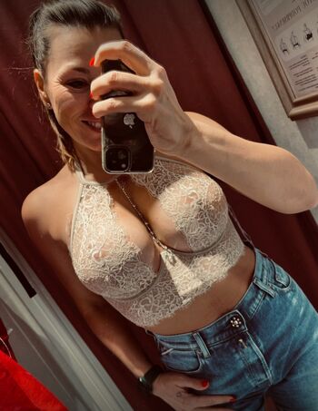 Full leaked Mami elena private photo