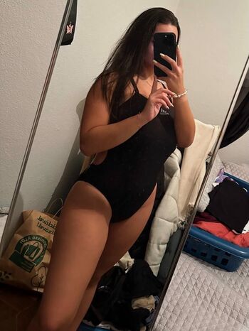 Full leaked Mamia bergsken private photo