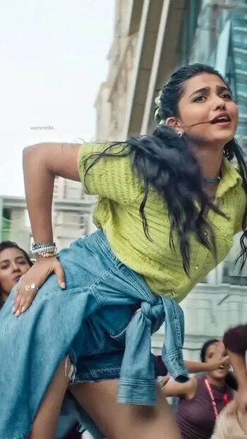 Full leaked Mamitha baiju private photo