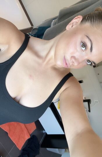 Full leaked Manonjkrr private photo