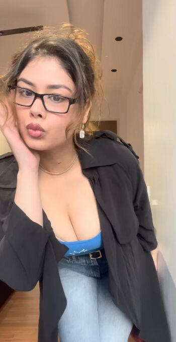 Full leaked Mansi dasila private photo