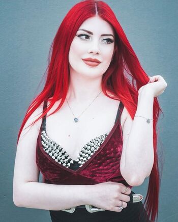Full leaked Manuela mont private photo