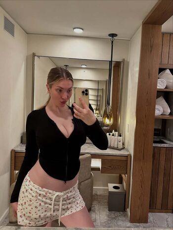 Full leaked Maralin private photo
