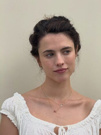 Full leaked Margaret qualley private photo