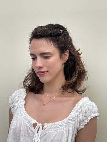 Full leaked Margaret qualley private photo
