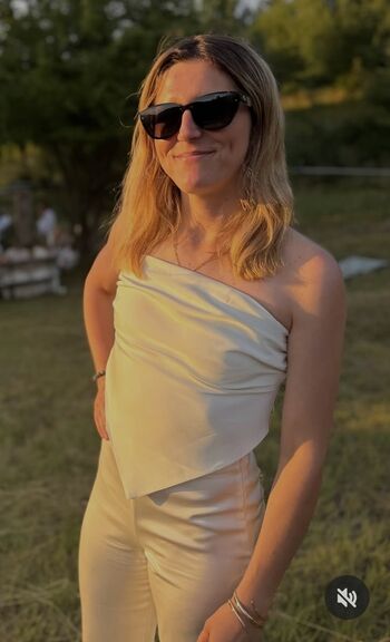 Full leaked Margot dumont private photo
