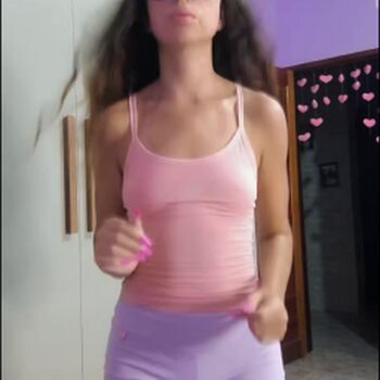 Full leaked Mari private photo