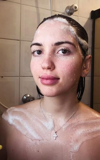 Full leaked Mariagemeaoficial page private photo