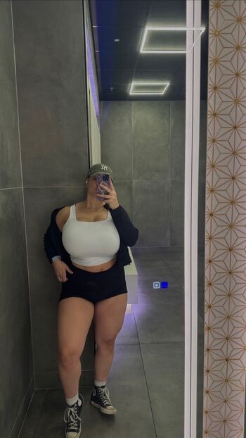 Full leaked Mariahdled private photo