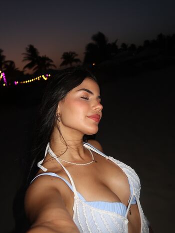 Full leaked Mariana a vila private photo