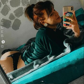 Full leaked Mariarouge page private photo