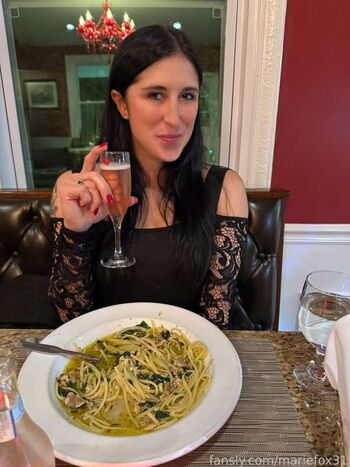 Full leaked Marie fox private photo