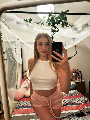 Full leaked Marieplays private photo