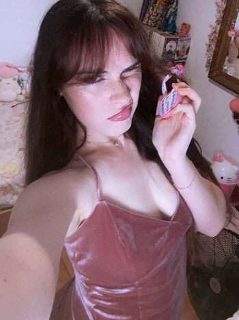 Full leaked Mariettamoon private photo