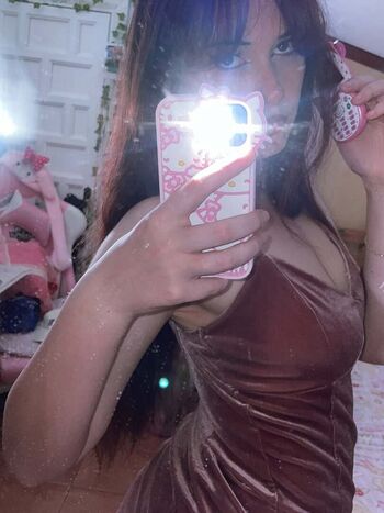 Full leaked Mariettamoon private photo