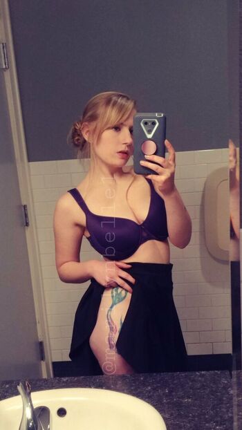 Full leaked Marilynbelle private photo