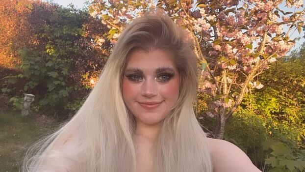 Full leaked Marina joyce private photo