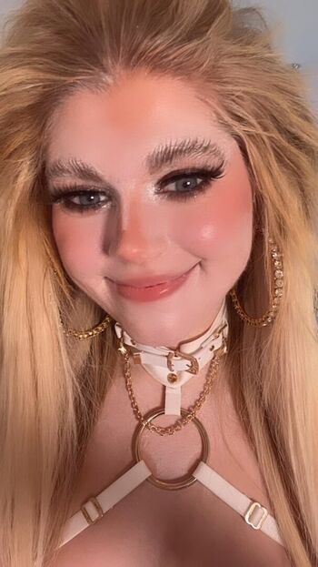 Full leaked Marina joyce private photo
