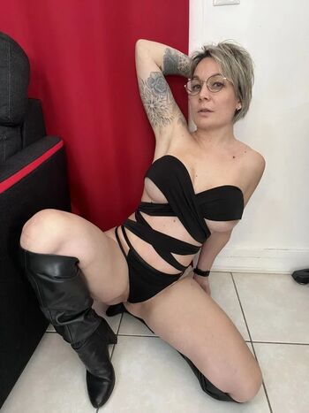 Full leaked Marine x private photo