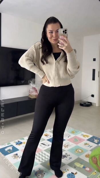 Full leaked Marisaemrah private photo