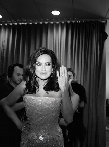 Full leaked Mariska hargitay private photo