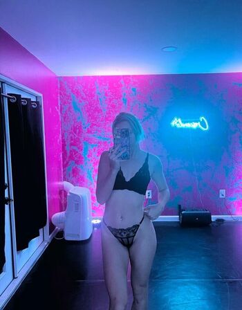 Full leaked Marissaarnone private photo