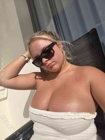 Full leaked Marsdenit private photo
