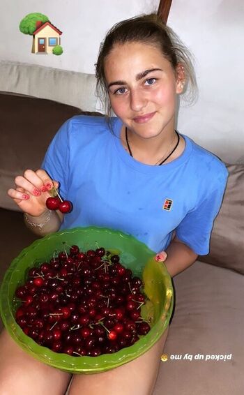 Full leaked Marta kostyuk page private photo