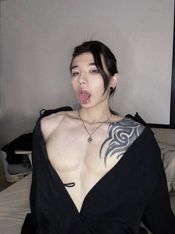 Full leaked Martin private photo