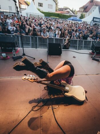 Full leaked Martina from pacifica band private photo