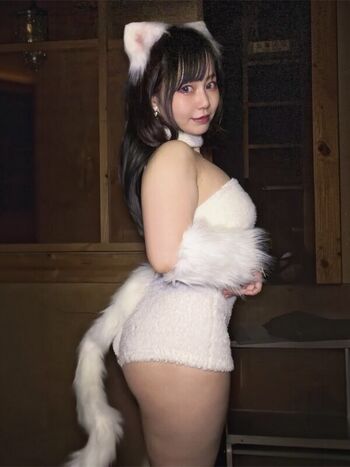 Full leaked Maru private photo