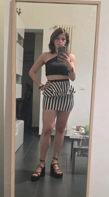 mary_mayfair_