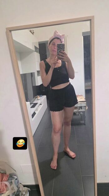 mary_mayfair_