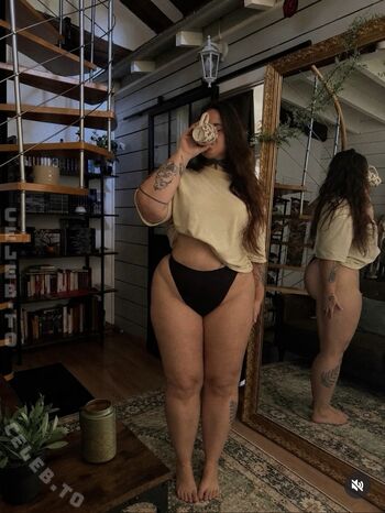 Full leaked Maryismyra private photo