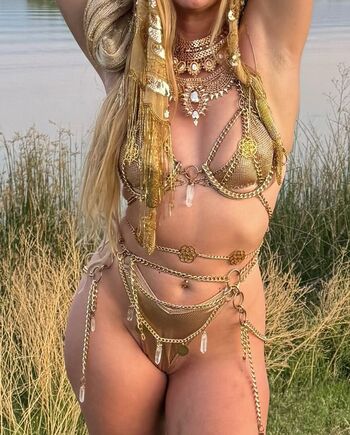 Full leaked Marzzzz page private photo