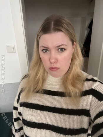 Full leaked Mascha mangold private photo