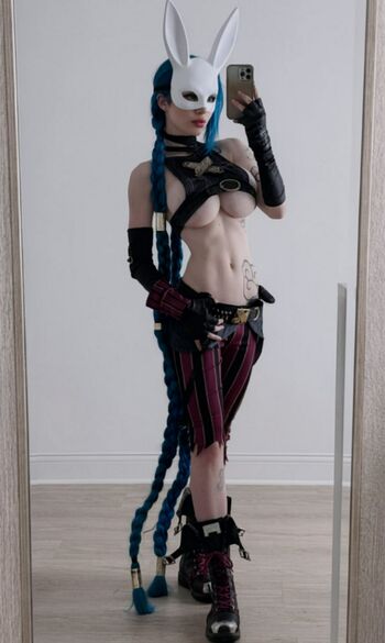 Full leaked Maskyrabbit private photo