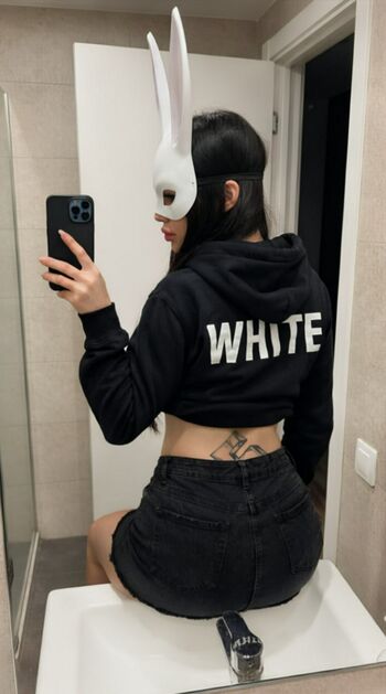 Full leaked Maskyrabbit private photo