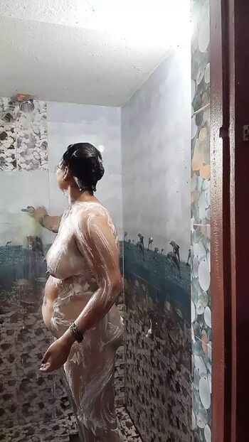 Full leaked Mastani private photo
