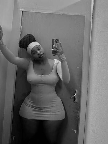 Full leaked Matshidiso private photo