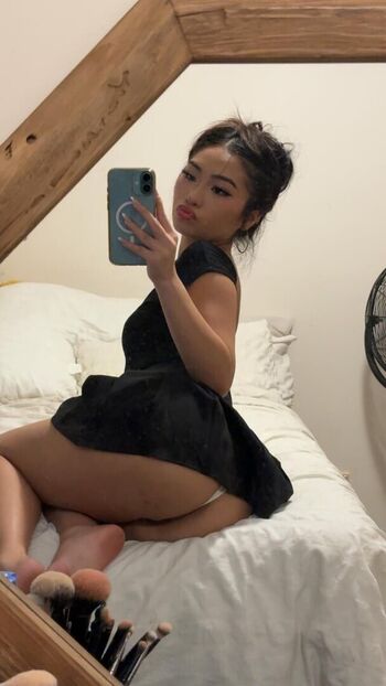 Full leaked May lee page private photo